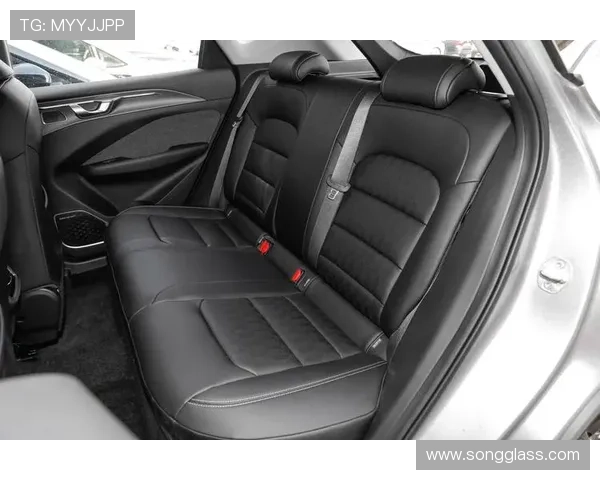 100公里仅需7元5角，好开好停的低价小SUV，养车便宜，实拍几何C